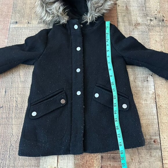 Faux Fur Hooded Black Coat With Snap Buttons & Pockets - Picture 3 of 10